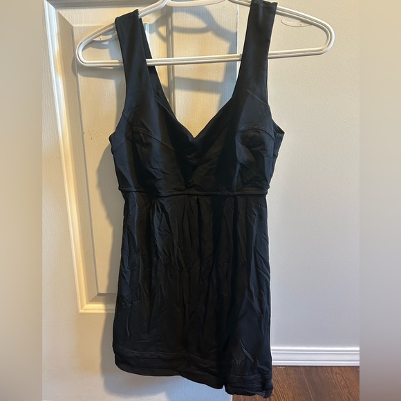 Lululemon Tank Top - size 4 - Picture 1 of 4